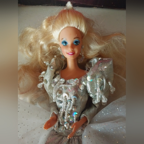 Vintage happy holidays barbie doll - Picture 4 of 12